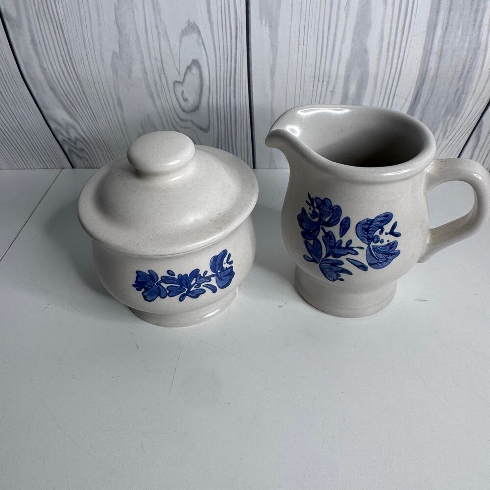 Vintage Pfaltzgraff Stoneware Yorktowne Creamer & Sugar Bowl